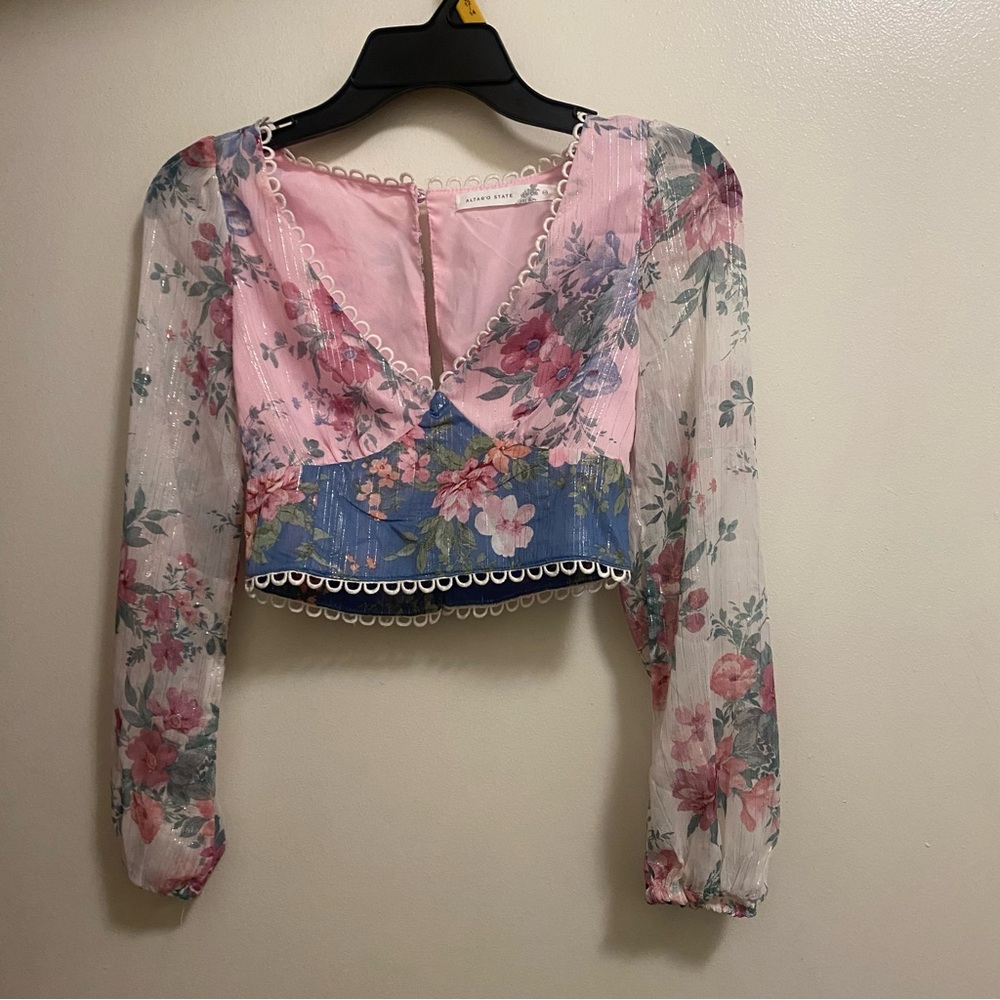 Altar’d State Womens Crop Top XXS 28” V Neck Pink & Blue Floral Festival Boho